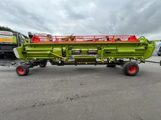 CLAAS LEXION 6700 - Photo 22
