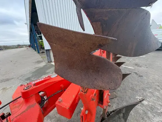 KUHN Vari master 152 - Photo 12