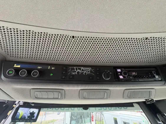 CLAAS LEXION 8700 TT - Photo 25