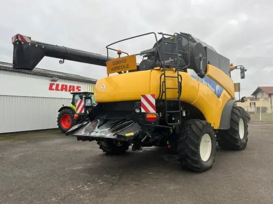 NEW HOLLAND CR 9080 ELEVATION - Photo 7