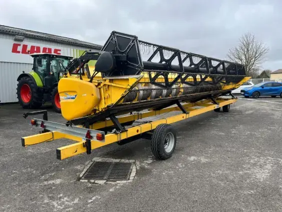 NEW HOLLAND CR 9080 ELEVATION - Photo 28