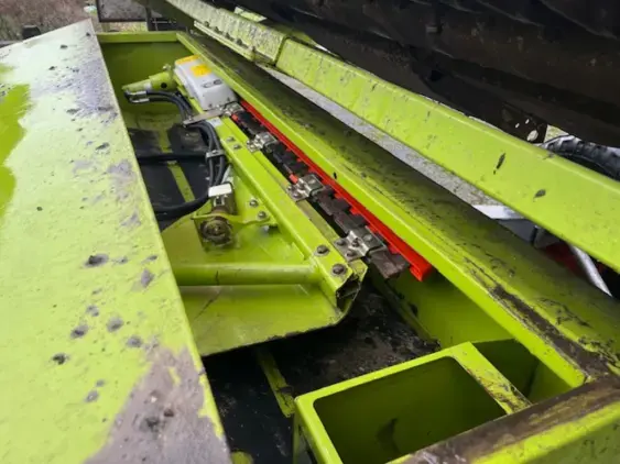 CLAAS LEXION 650 - Photo 23