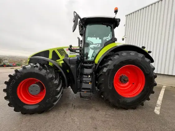 CLAAS AXION 920 CEBIS - Photo 4
