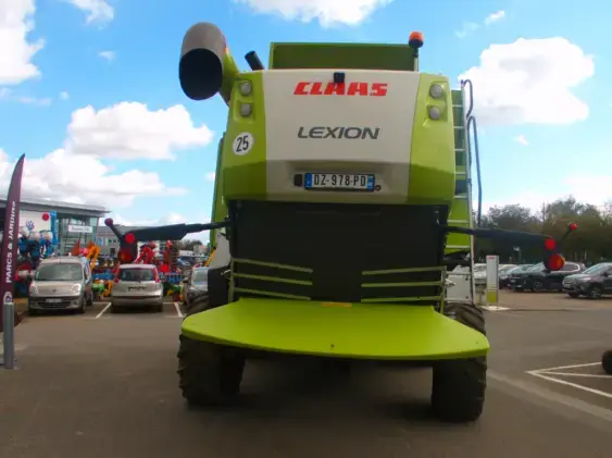 CLAAS LEXION 670 - Photo 5