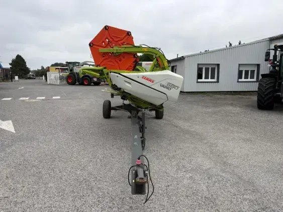 CLAAS LEXION 650 - Photo 18