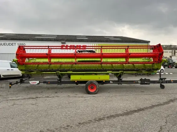 CLAAS Lexion 6700 - Photo 25