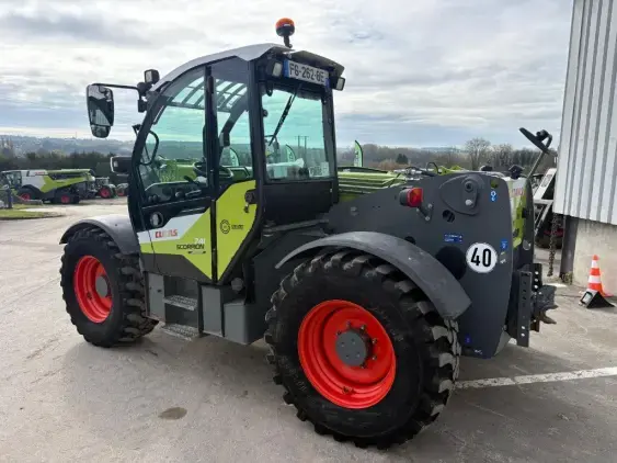 CLAAS SCORPION 741 VARIPOWER - Photo 5