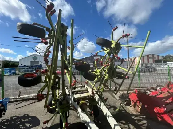 CLAAS Volto 870 T - Photo 7