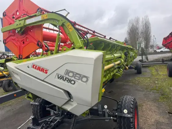 CLAAS Lexion 8700 TT - Photo 9