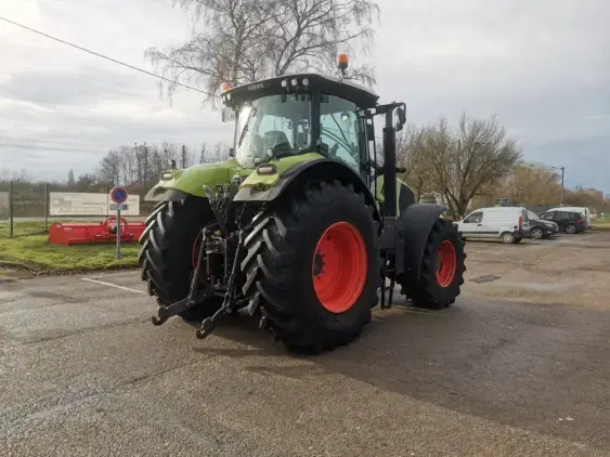 CLAAS AXION 830 CMATIC - Photo 7