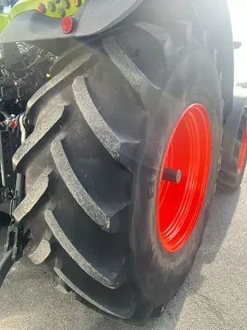 CLAAS Axion 830 Hexashift cis+ - Photo 12