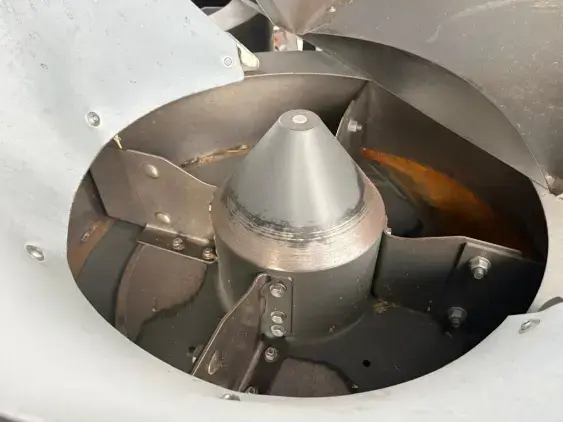 CLAAS LEXION 8700 TT - Photo 20