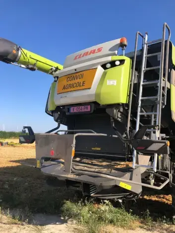 CLAAS Lexion 7700 Montana 4x4 - Photo 6