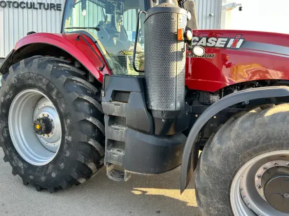CASE IH MAGNUM 340 - Photo 11