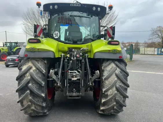 CLAAS ARION 660 - Photo 6