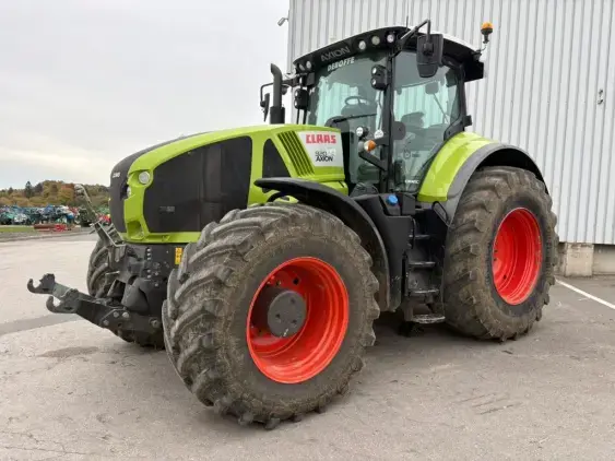 CLAAS AXION 920 - Photo 3