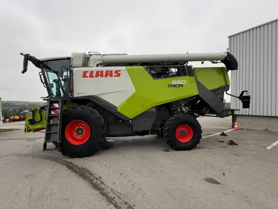 CLAAS Trion 660  - Photo 4
