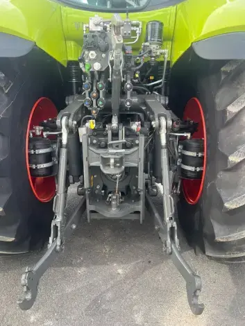 CLAAS Axion 830 Hexashift cis+ - Photo 13