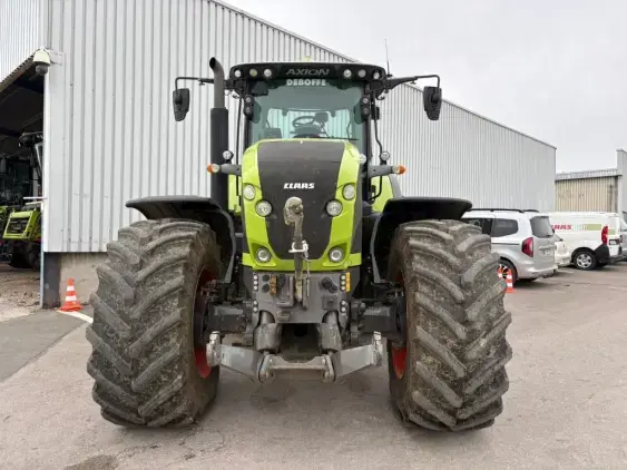CLAAS AXION 920 - Photo 2