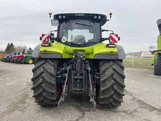 CLAAS ARION 650 cmatic  - Photo 6