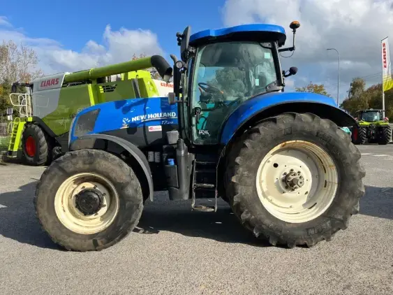 NEW HOLLAND T7.210 - Photo 4