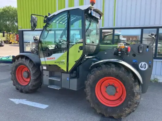 CLAAS SCORPION 741 VARIPOWER - Photo 4