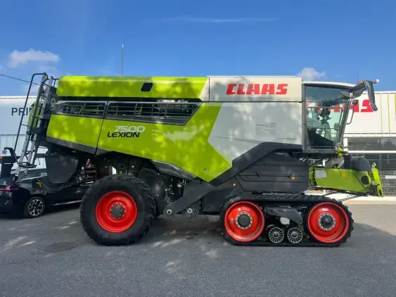 CLAAS Lexion 7500 TT  - Photo 8