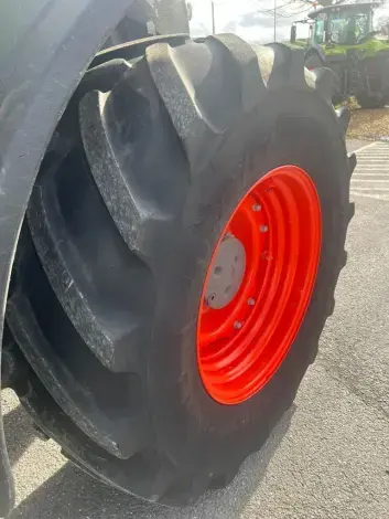 CLAAS Axion 830 Hexashift cis+ - Photo 10