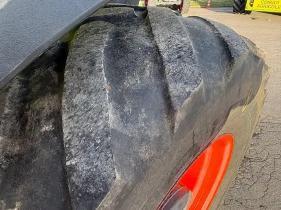 CLAAS AXION 830 CMATIC - Photo 13