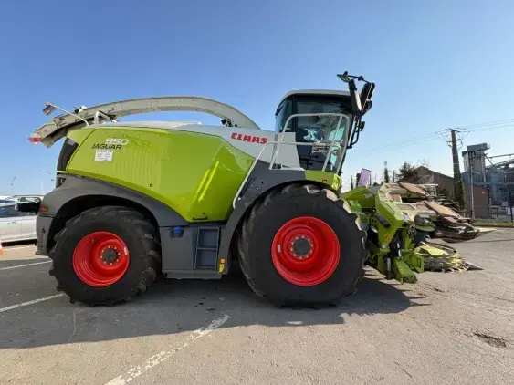 CLAAS JAGUAR 950 - Photo 8