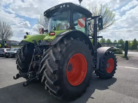 CLAAS AXION 830 CMATIC - Photo 7