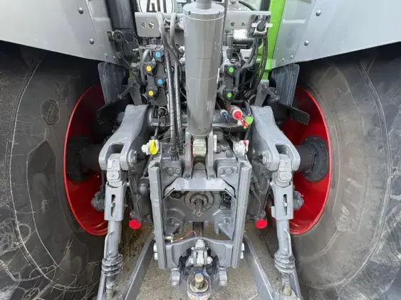FENDT 824 VARIO PROFI + - Photo 17
