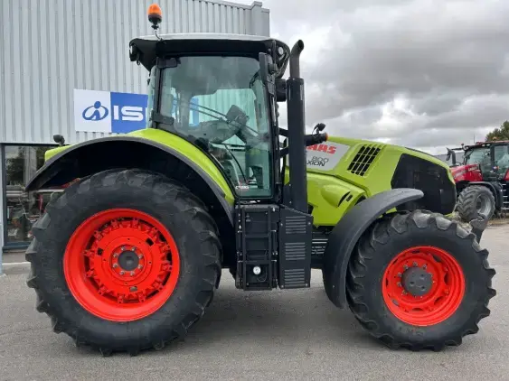 CLAAS Axion 800  - Photo 8