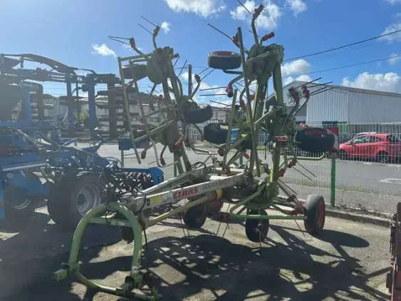 CLAAS Volto 870 T - Photo 9