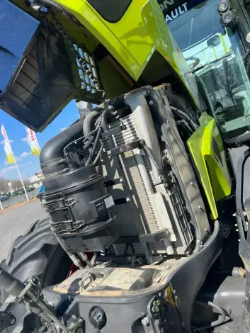 CLAAS Axion 850 cmatic - Photo 9