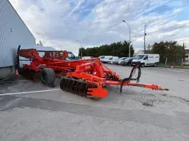 Acheter KUHN    en vente à GUEUDET 1880 SALEUX - CONCESSION CLAAS