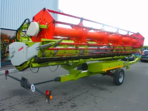 CLAAS LEXION 670 - Photo 15