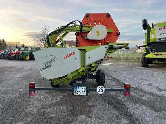 CLAAS LEXION 7600 - Photo 23