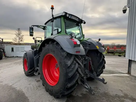 FENDT 824 VARIO PROFI + - Photo 5