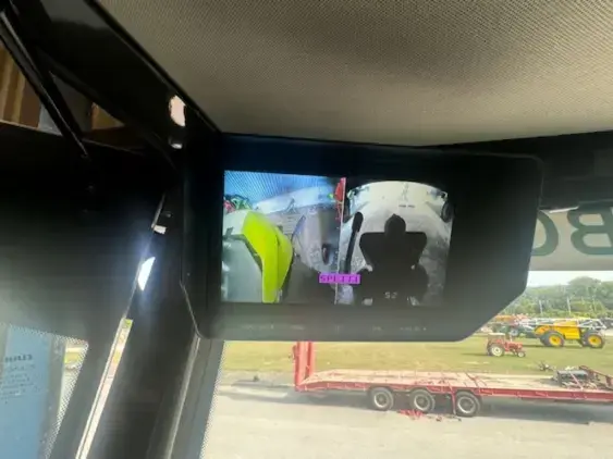 CLAAS LEXION 8700 TT - Photo 15