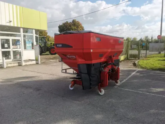 KUHN Axis 50.1 emc w - Photo 1