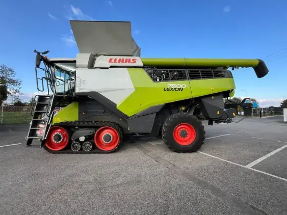 CLAAS Lexion 7600 TERRATRAC - Photo 4