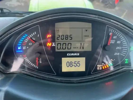 CLAAS AXION TERRA TRAC - Photo 11