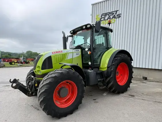 CLAAS ARION 630 CIS  - Photo 3