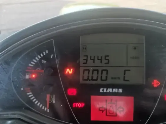 CLAAS ARION 650 - Photo 11