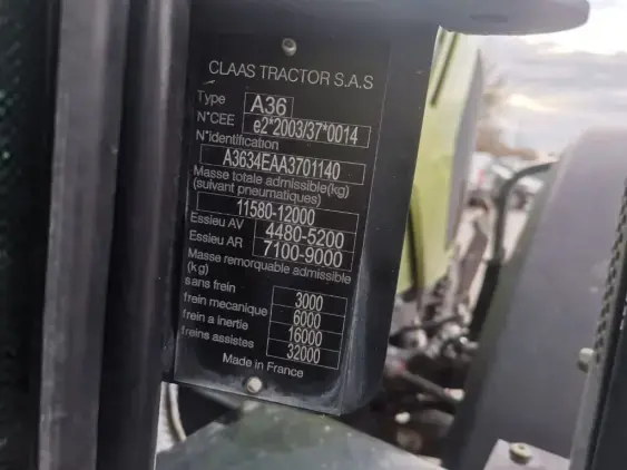 CLAAS ARION 650 - Photo 13