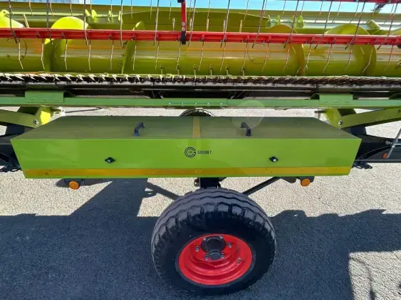 CLAAS Lexion 5300 - Photo 22