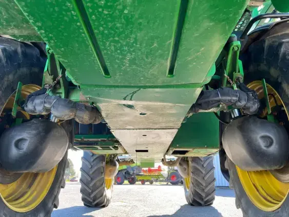 JOHN DEERE R4040i - Photo 19