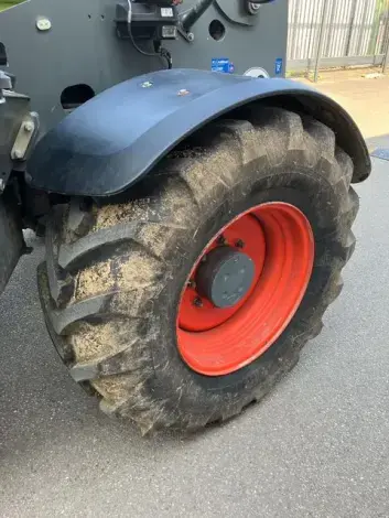 CLAAS SCORPION 741 VARIPOWER - Photo 7