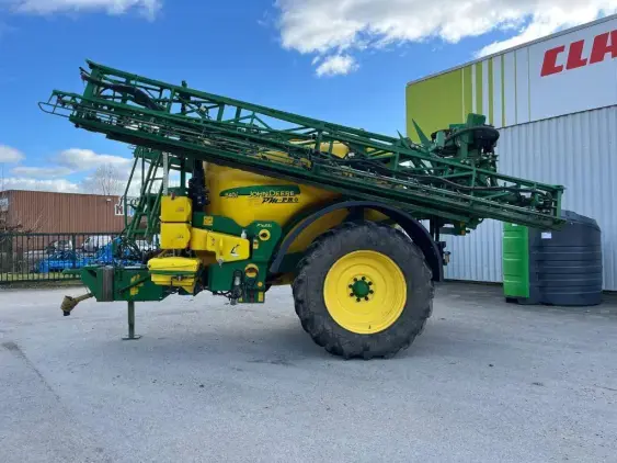 JOHN DEERE 840i - Photo 4